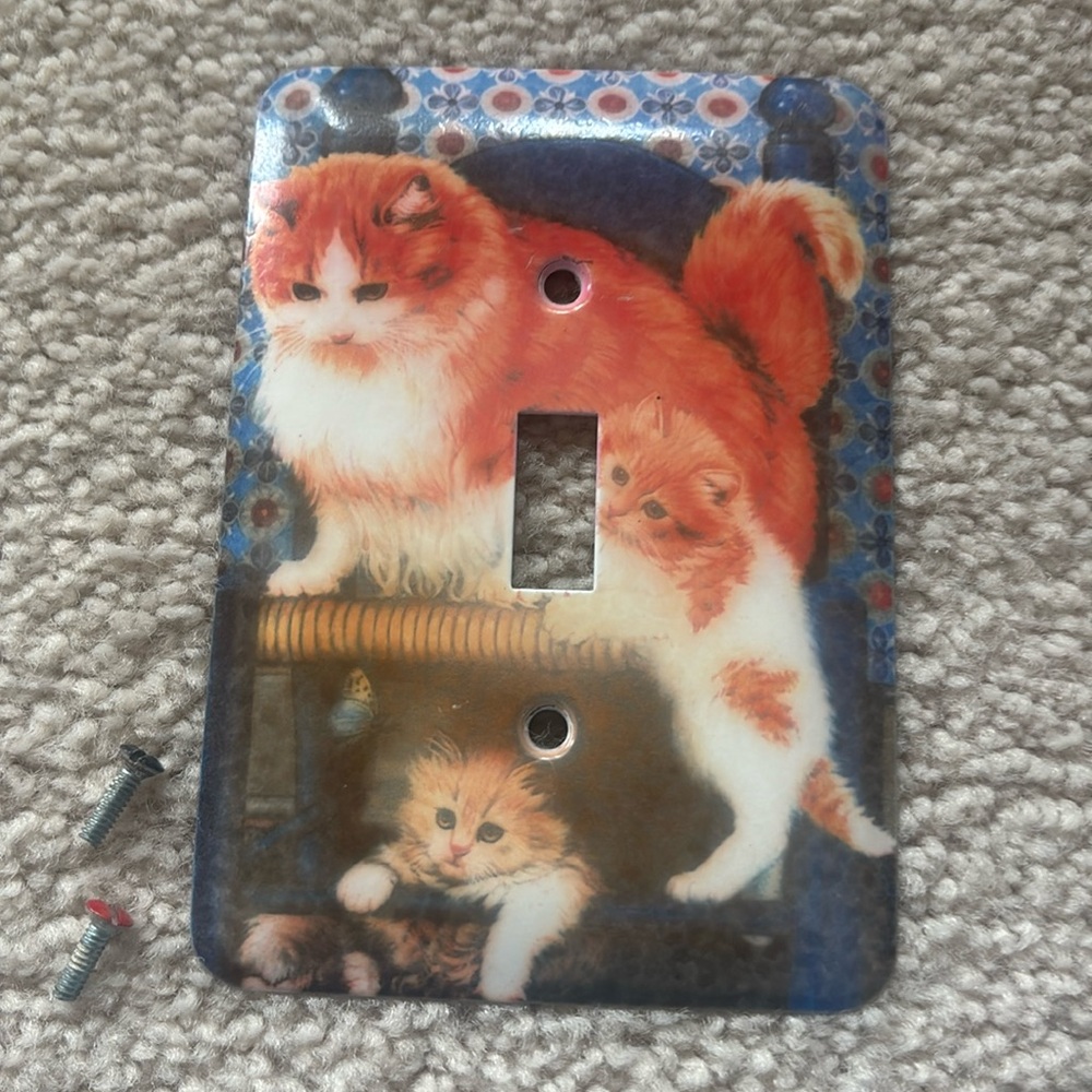 Kitty Light Switch Cover with Screws